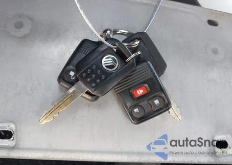 2005 Mercury Mariner Luxury/Premier из США, поврежденный, VIN 4M2YU56125DJ02902